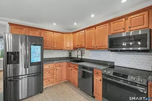 97 Morning Mist Rd, Naugatuck, CT 06770 - Photo 7