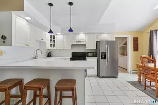 40 Rose Terrace, Trumbull, CT 06611 - Photo 7