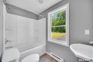 90 Woodhouse Ave, Wallingford, CT 06492 - Photo 11