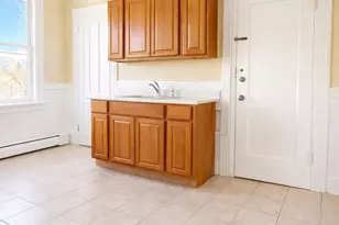 49 Chadwick Ave, Hartford, CT 06106 - Photo 5