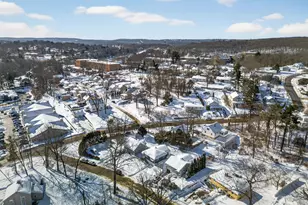 27 Robinwood Rd, Waterbury, CT 06708 - Photo 5