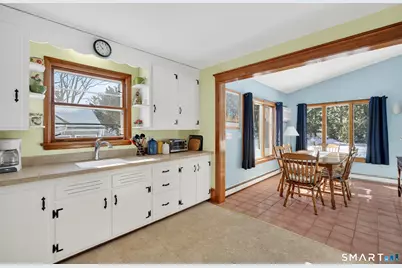 27 Robinwood Road, Waterbury, CT 06708 - Photo 15