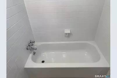 709 Watertown Avenue #2nd Floor, Waterbury, CT 06708 - Photo 11