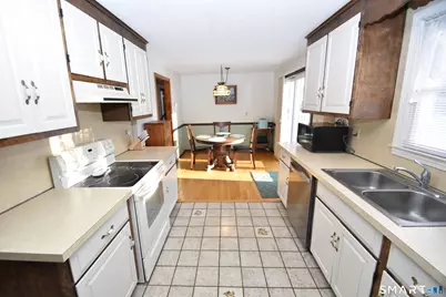 61 Sunnyview Drive, Vernon, CT 06066 - Photo 3