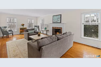 35 Davenport Farm Lane East, Stamford, CT 06903 - Photo 5