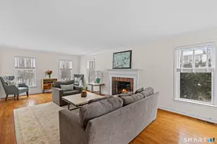 35 Davenport Farm Ln E, Stamford, CT 06903 - Photo 5