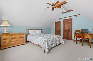 35 Davenport Farm Ln E, Stamford, CT 06903 - Photo 23