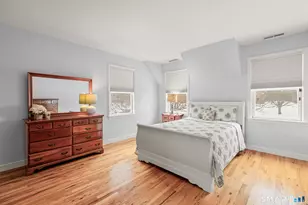 35 Davenport Farm Ln E, Stamford, CT 06903 - Photo 25