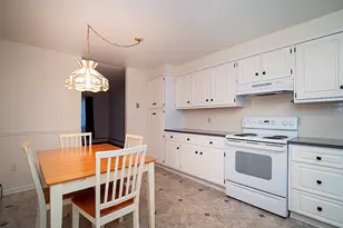 93 Centerbrook Ave, Hamden, CT 06514 - Photo 3