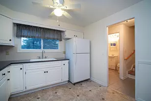 93 Centerbrook Ave, Hamden, CT 06514 - Photo 5