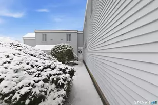 60 Cinnamon Springs, South Windsor, CT 06074 - Photo 3