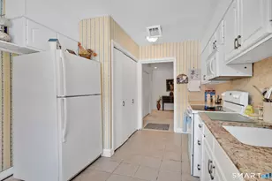 799 Prospect Ave, West Hartford, CT 06105 - Photo 9