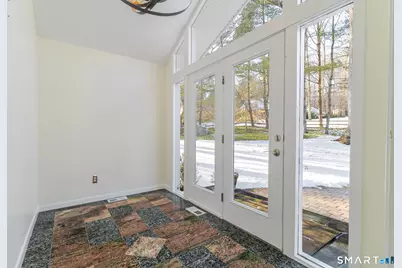 5 Mohawk Lane, Woodbridge, CT 06525 - Photo 9