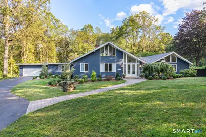 5 Mohawk Lane, Woodbridge, CT 06525 - Photo 1