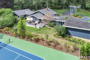 5 Mohawk Ln, Woodbridge, CT 06525 - Photo 3