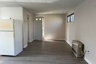 70 Prospect St, Norwich, CT 06360 - Photo 9