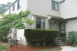 82 River Bend Rd, Stratford, CT 06614 - Photo 1