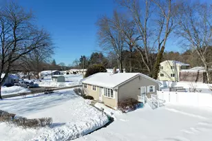 50 Roosevelt Blvd, Enfield, CT 06082 - Photo 3