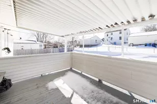 65 Rosengarten Dr, Waterbury, CT 06704 - Photo 7