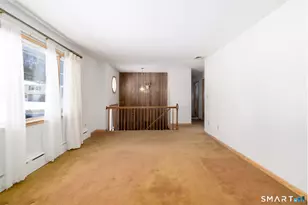 65 Rosengarten Dr, Waterbury, CT 06704 - Photo 11