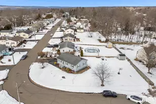 40 Iannotti Ln, Derby, CT 06418 - Photo 33