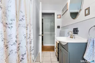 40 Iannotti Ln, Derby, CT 06418 - Photo 21