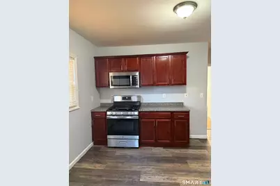 110 Evergreen Avenue #1st Floor, Hartford, CT 06105 - Photo 3