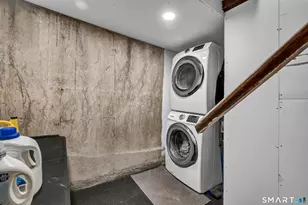 4 Anchor St, Danbury, CT 06811 - Photo 33