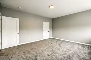 9 Steele Blvd, Berlin, CT 06037 - Photo 11