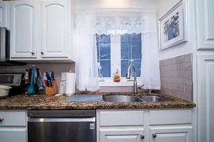 52 Kyle Ct, Meriden, CT 06450 - Photo 7