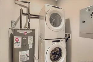 9 Steele Blvd, Berlin, CT 06037 - Photo 11