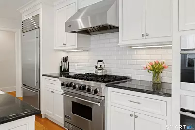 12 Walmsley Road, Darien, CT 06820 - Photo 13