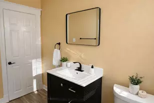 207 Greenfield St, Hartford, CT 06112 - Photo 7