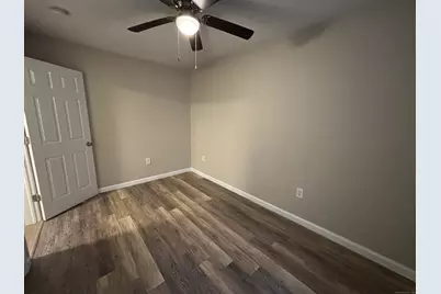 213 Golden Hill Street #2F, Bridgeport, CT 06604 - Photo 11