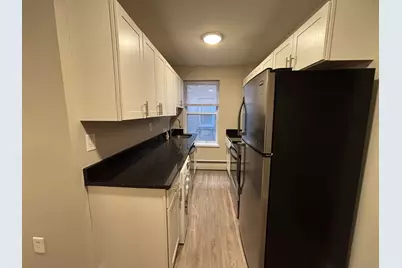 213 Golden Hill Street #2F, Bridgeport, CT 06604 - Photo 7