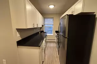 213 Golden Hill St, Bridgeport, CT 06604 - Photo 7