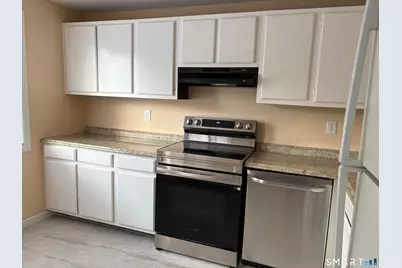 7 Padanaram Road #I195, Danbury, CT 06811 - Photo 3