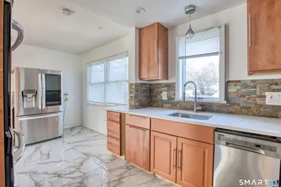 24 Hollow Wood Lane #1, Greenwich, CT 06831 - Photo 7