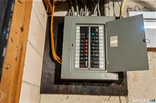 75 Orangewood W, Derby, CT 06418 - Photo 31