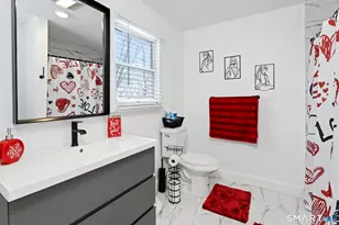 18 Grandview Ave, Danbury, CT 06810 - Photo 7