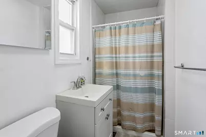 18 Grandview Avenue, Danbury, CT 06810 - Photo 23