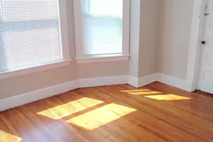 121 Lounsbury St, Waterbury, CT 06706 - Photo 5