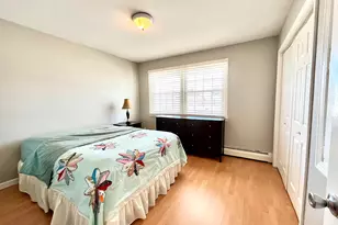 25 Riverside Dr, Clinton, CT 06413 - Photo 9