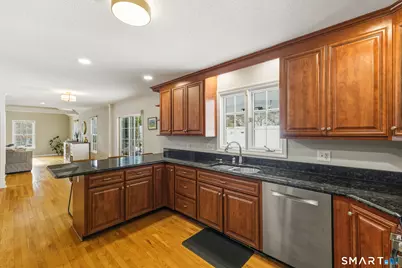 11 Lantern Hill Lane, Guilford, CT 06437 - Photo 9