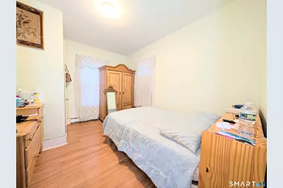 454 Pembroke Street, Bridgeport, CT 06608 - Photo 15