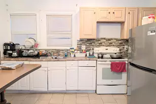 454 Pembroke St, Bridgeport, CT 06608 - Photo 21