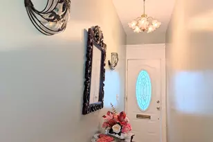 454 Pembroke St, Bridgeport, CT 06608 - Photo 5