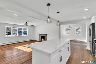 22 Mohawk Cir, Newington, CT 06111 - Photo 5