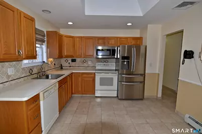 30 Great Hill Road, Ansonia, CT 06401 - Photo 7