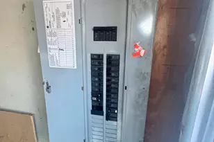 8 Meadow Rd, Hamden, CT 06514 - Photo 19